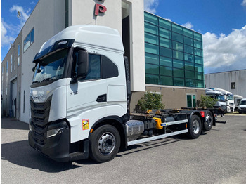 Konteineris-vežimus/ Sukeisti kūną sunkvežimis IVECO S-WAY