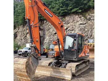 Vikšrinis ekskavatorius DOOSAN DX140