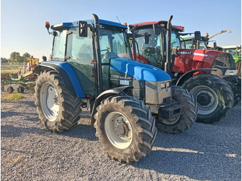 Traktorius NEW HOLLAND TS100