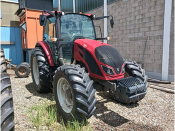 Traktorius VALTRA A114