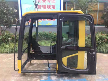 Kabina KOMATSU