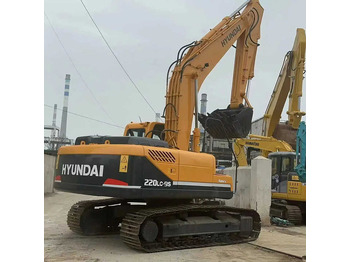 Vikšrinis ekskavatorius HYUNDAI