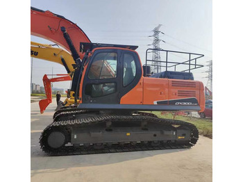 Ekskavatorius DOOSAN DX300LC