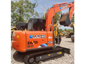 Vikšrinis ekskavatorius HITACHI ZX60