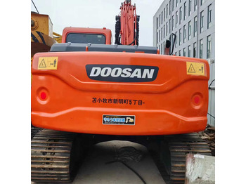 Vikšrinis ekskavatorius DOOSAN DX140