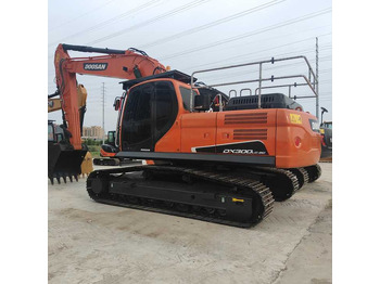 Vikšrinis ekskavatorius DOOSAN DX300