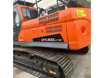 Vikšrinis ekskavatorius DOOSAN DX300