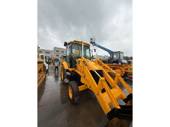 Ekskavatorius-krautuvas JCB 3CX: foto 2