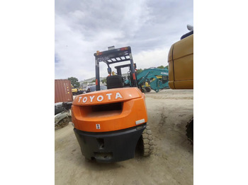 Dyzelinis krautuvas TOYOTA 62-7FD50: foto 2