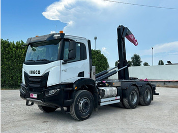 Hook-lift sunkvežimis IVECO Trakker