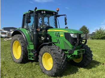 Traktorius JOHN DEERE 6120M