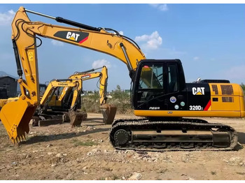Vikšrinis ekskavatorius CATERPILLAR 320D2