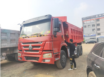 Savivartis sunkvežimis SINOTRUK HOWO