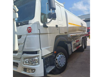 Autocisterna SINOTRUK HOWO