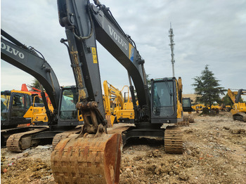 Vikšrinis ekskavatorius VOLVO EC220D: foto 2