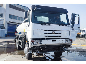 Autocisterna SINOTRUK