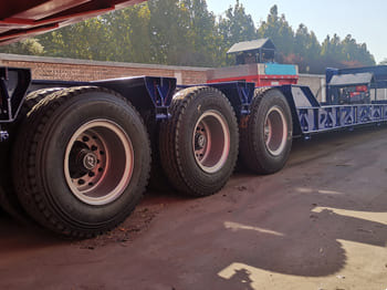 Nauja Žemo profilio platforma puspriekabė TITAN 120 Ton Lowboy Truck Trailer for Sale in Zambia: foto 4