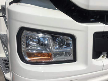 SHACMAN Shacman Tractor Cargo Truck for Sale in Namibia lizingą SHACMAN Shacman Tractor Cargo Truck for Sale in Namibia: foto 4 SHACMAN Shacman Tractor Cargo Truck for Sale in Namibia lizingą SHACMAN Shacman Tractor Cargo Truck for Sale in Namibia: foto 4