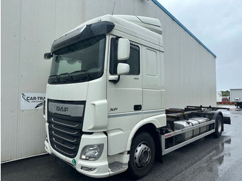 Konteineris-vežimus/ Sukeisti kūną sunkvežimis DAF XF 460