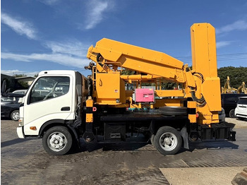 Autobokštelio TADANO BT-200-2: foto 2 Autobokštelio TADANO BT-200-2: foto 2