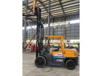 TCM fd50 japan brand original 5 ton diesel forklift 3 section 4.5m Customizable mast clamp side shift lizingą TCM fd50 japan brand original 5 ton diesel forklift 3 section 4.5m Customizable mast clamp side shift: foto 5