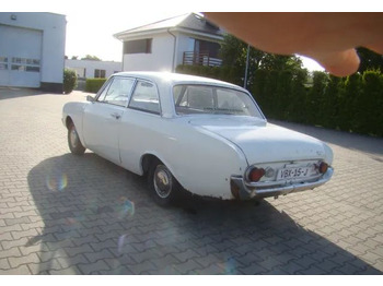 Sedanas Ford Taunus: foto 3