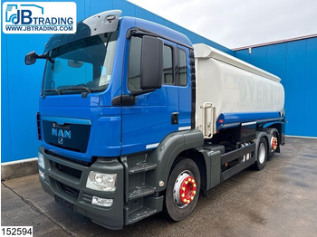 Autocisterna MAN TGS 26.320