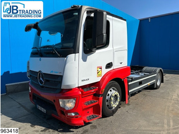 Vilkikas MERCEDES-BENZ Actros 1843