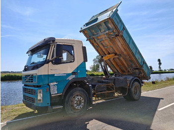Savivartis sunkvežimis VOLVO FM