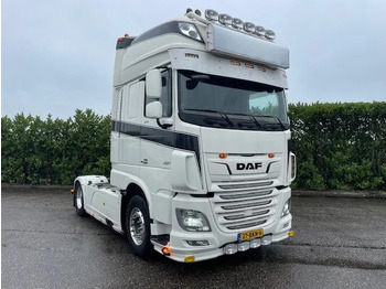 Vilkikas DAF XF 530