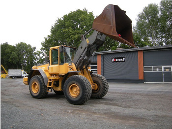 Ratinis krautuvas VOLVO L120E