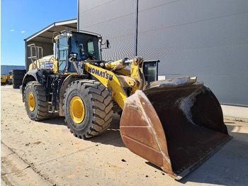 Ratinis krautuvas KOMATSU WA475