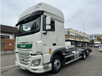 Konteineris-vežimus/ Sukeisti kūną sunkvežimis DAF XF 106 450
