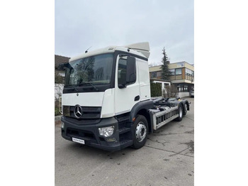 Hook-lift sunkvežimis MERCEDES-BENZ Actros 2543