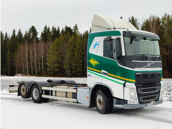 Važiuoklės sunkvežimis Volvo FH 13: foto 2