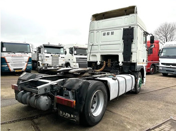 Vilkikas DAF 95.430 XF SPACECAB (EURO 2 / ZF16 MANUAL GEARBOX / ZF-INTARDER / AIRCONDITIONING): foto 4