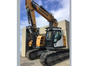 Vikšrinis ekskavatorius LIEBHERR R 926