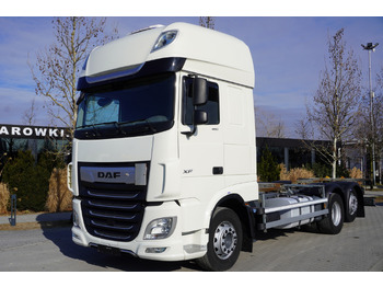 Konteineris-vežimus/ Sukeisti kūną sunkvežimis DAF XF 480