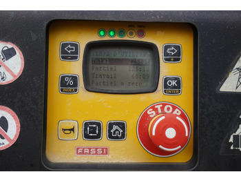 Platforminis/ Bortinis sunkvežimis, Sunkvežimis su kranu IVECO STRALIS 19.310 E6 / Flatbed 19 EPAL / FASSI F135 / 225 MTH! / 5.7 T: foto 2 Platforminis/ Bortinis sunkvežimis, Sunkvežimis su kranu IVECO STRALIS 19.310 E6 / Flatbed 19 EPAL / FASSI F135 / 225 MTH! / 5.7 T: foto 2