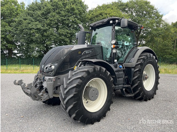 Traktorius VALTRA S374