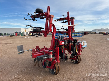 Žemės dirbimo technika LEMKEN