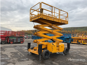 Žirklinis keltuvas 2014 Haulotte H15SDX 4x4 Diesel Scissor Lift: foto 2