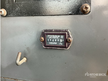 Vikšrinis kranas KOBELCO