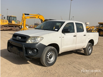 Pikapas TOYOTA Hilux
