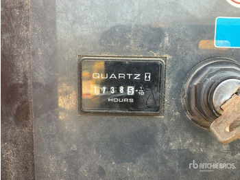 Alkūninis keltuvas 2014 JLG 800AJ 4WD Diesel Articulating Boom Lift: foto 3 Alkūninis keltuvas 2014 JLG 800AJ 4WD Diesel Articulating Boom Lift: foto 3