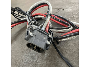 Atsarginės dalys - Krovimo technika Hoppecke E230 G24/65 B-F15FS Trak power Optimal Charge (4): foto 3