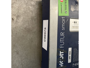Elektros sistema - Krovimo technika Tricom 24V/60A: foto 5