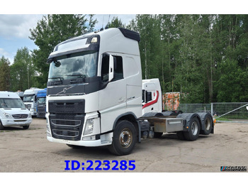 Važiuoklės sunkvežimis VOLVO FH13 540