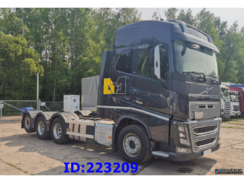 Važiuoklės sunkvežimis VOLVO FH16 750