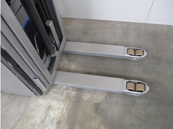 Padėklų krautuvas Still EXV16: foto 5